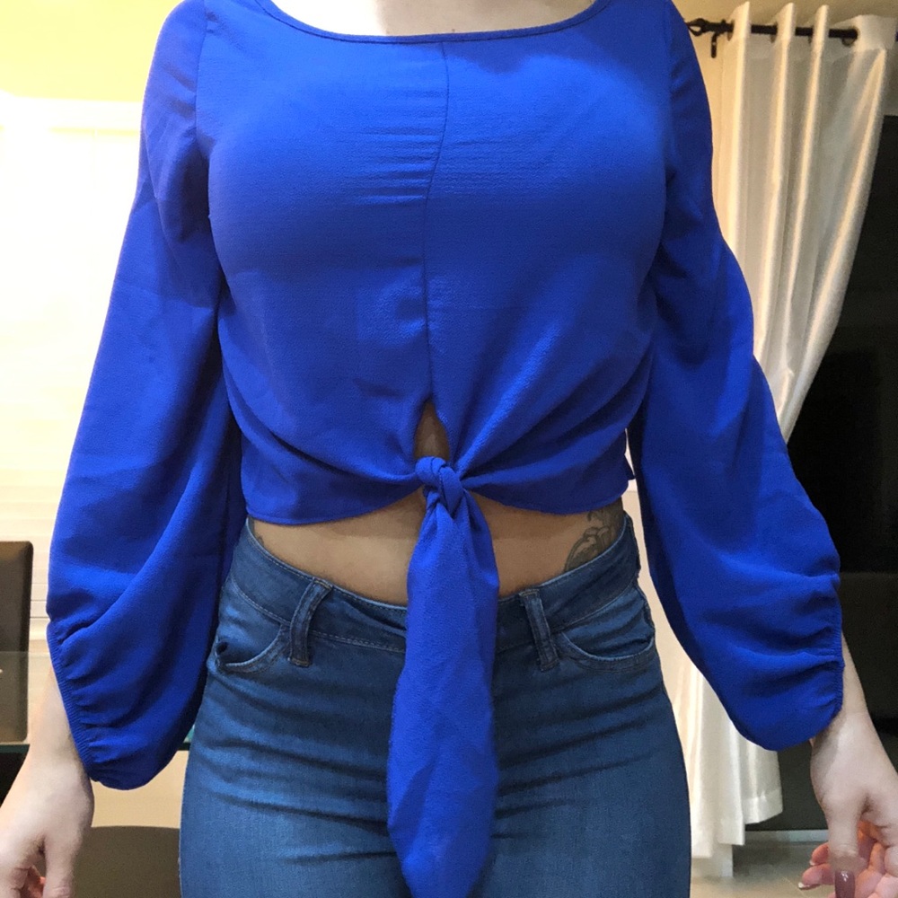 Fashion nova blue tie top